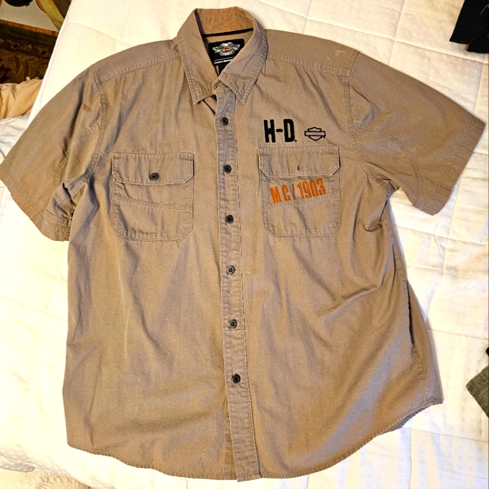Harley-Davidson Men's Short Sleeve Tan Shirt size XL